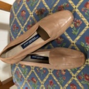 TAN EASY SPIRIT LOAFERS SZ 8N LEATHER